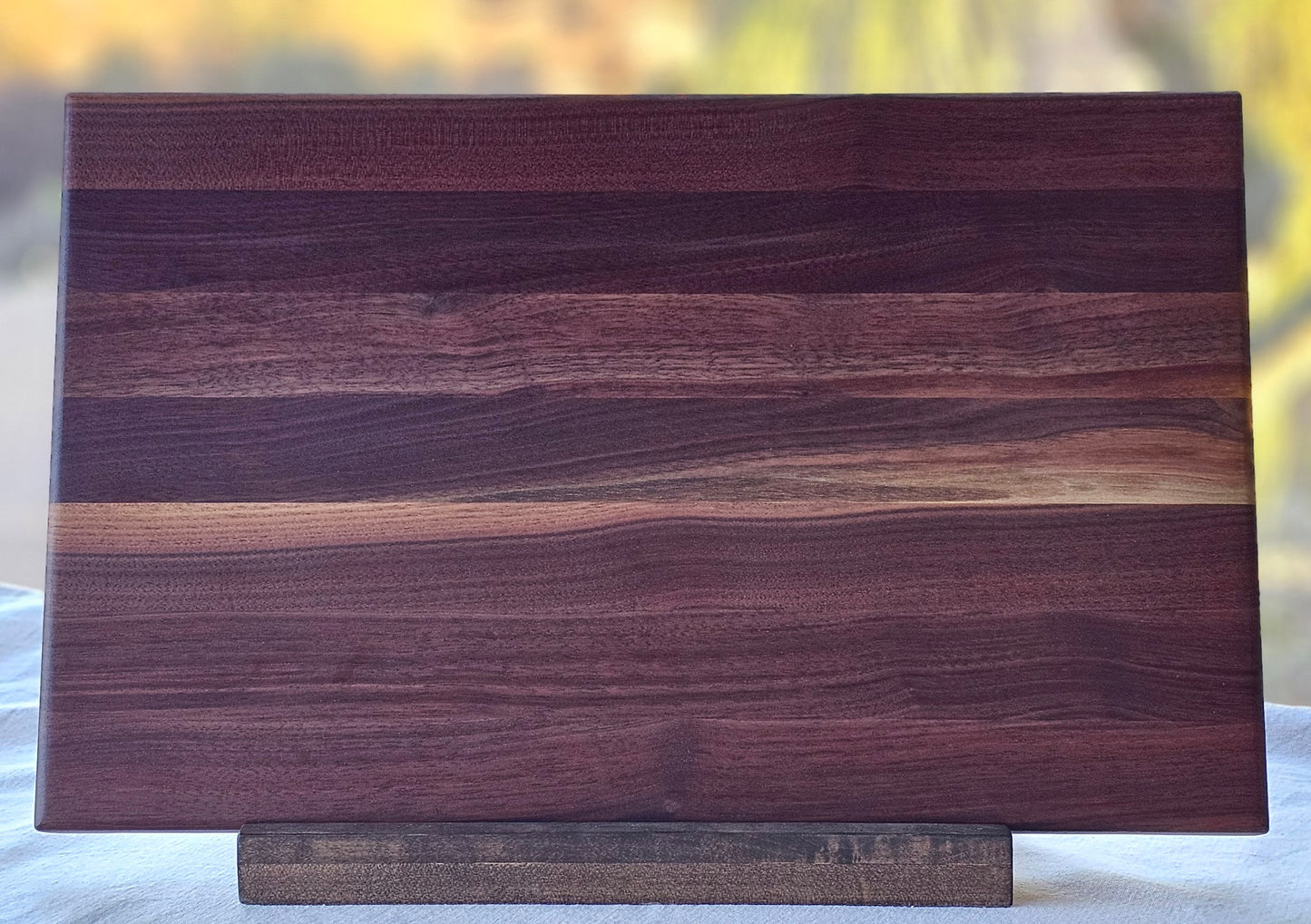 Walnut Edge Grain Cutting Board